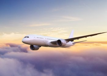 سه بیمار اعصاب و روان باعث تاخیر در پرواز شیراز – تهران شدند