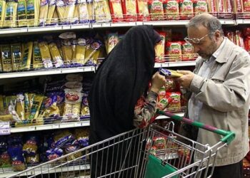 گرمای هوا قیمت برخی کالاهای اساسی را کاهشی کرد